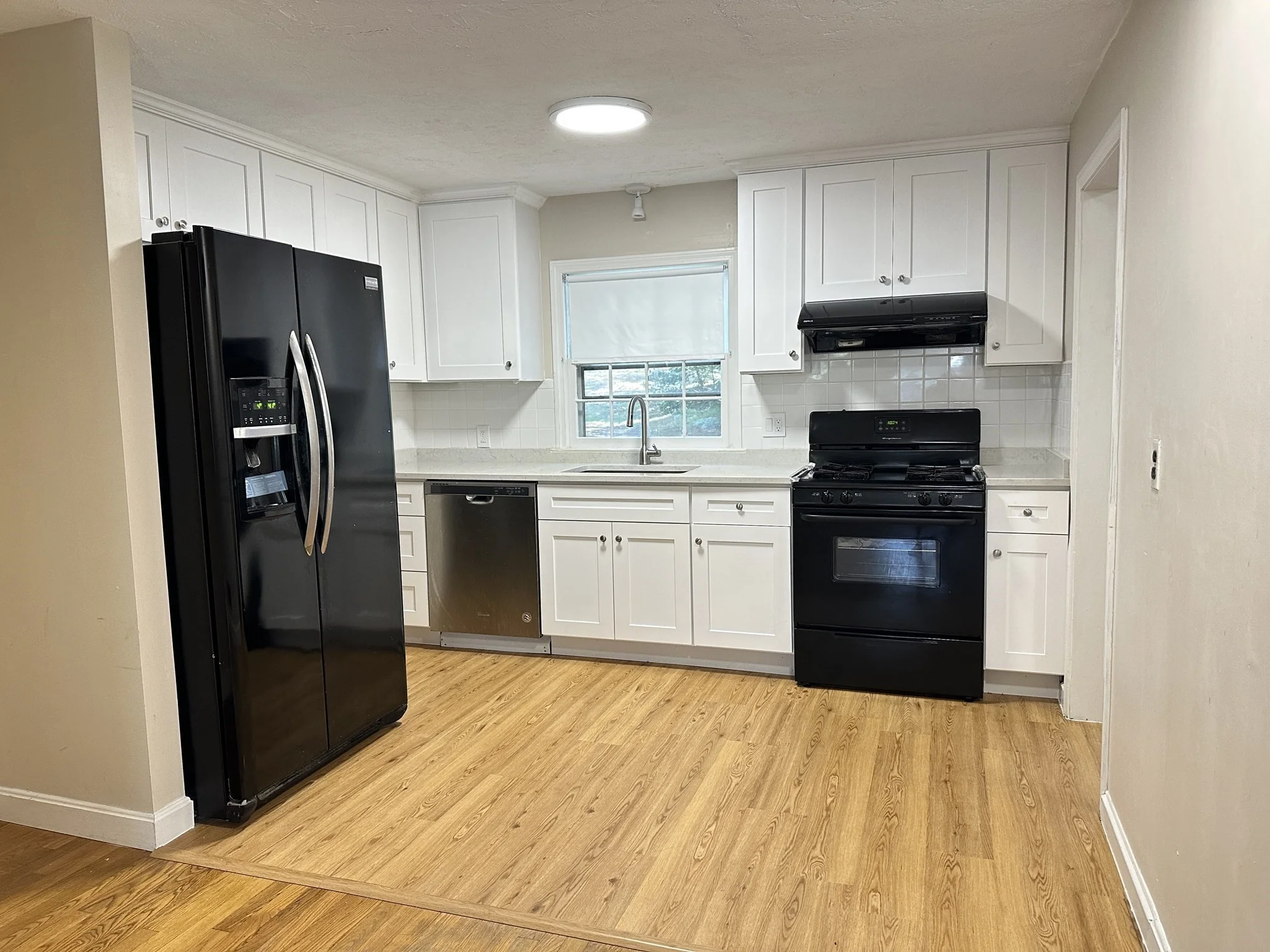 2 bed, 1 bath apartment for rent at 30 Harris St Unit 5, Acton — photo 3 of 14
