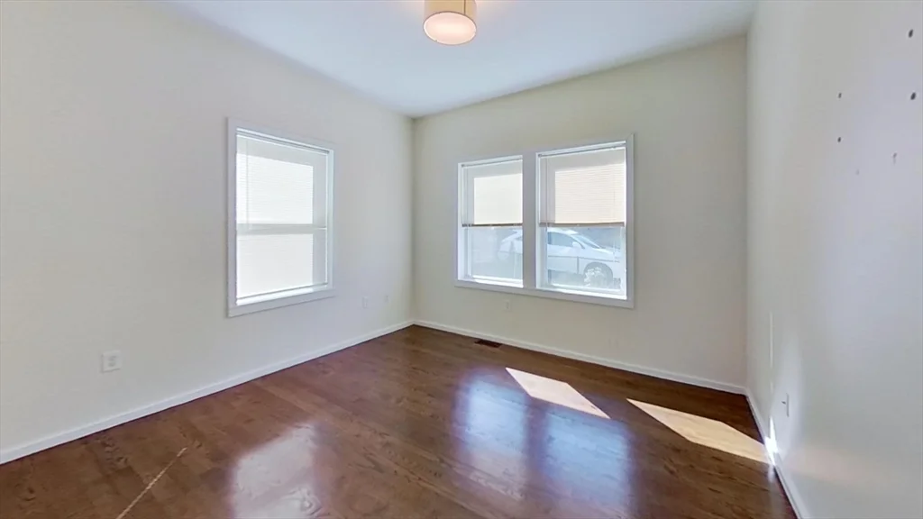 3 bed, 1 bath apartment for rent at 30 Hazelwood St Unit 3, Roxbury — photo 6 of 7