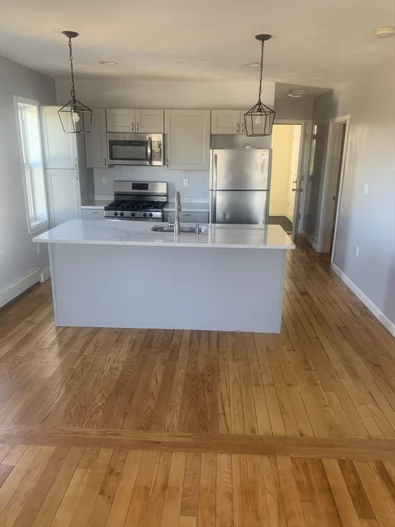 2 bed, 1 bath apartment for rent at 30 Hemans St Unit 2, Worcester — photo 4 of 15