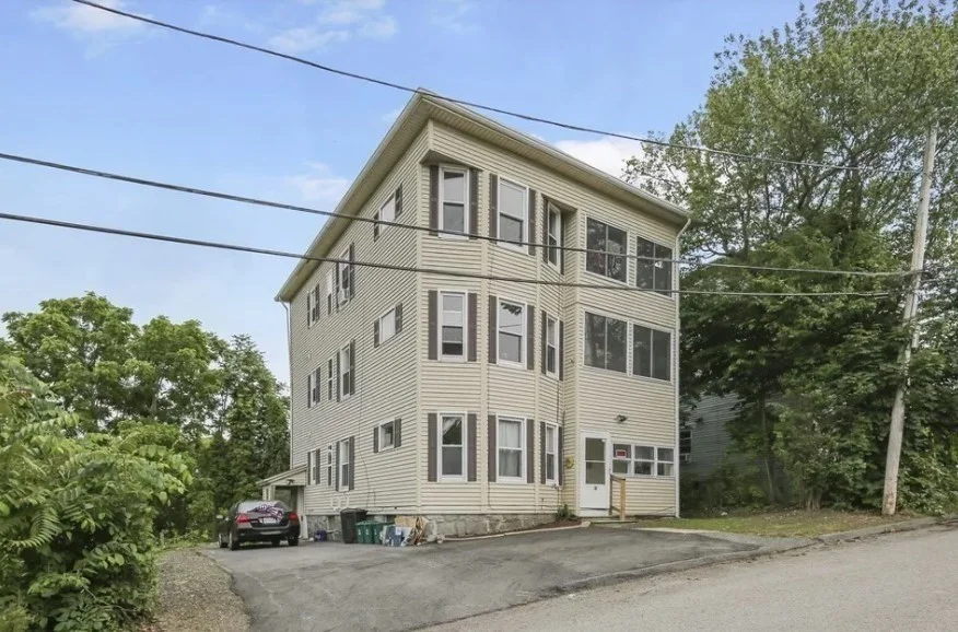 2 bed, 1 bath apartment for rent at 30 Hemans St Unit 2, Worcester — photo 1 of 15