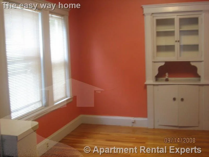 2 bed, 1 bath apartment for rent at 30 High St Unit 1, Tufts — photo 3 of 15