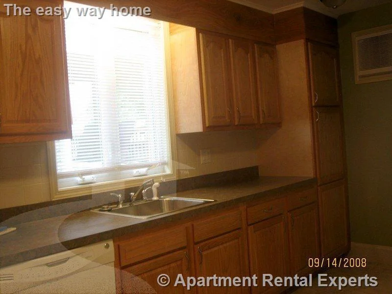 2 bed, 1 bath apartment for rent at 30 High St Unit 1, Tufts — photo 1 of 15
