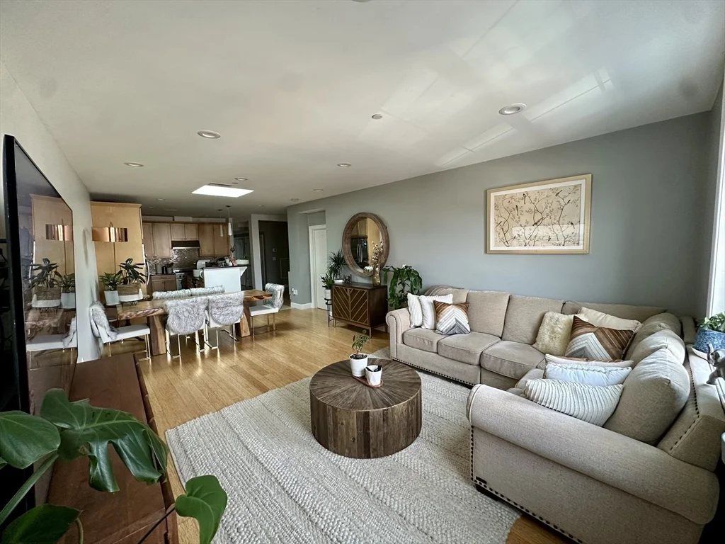 2 bed, 2 bath apartment for rent at 30 High St Unit 43, Medford — photo 3 of 19