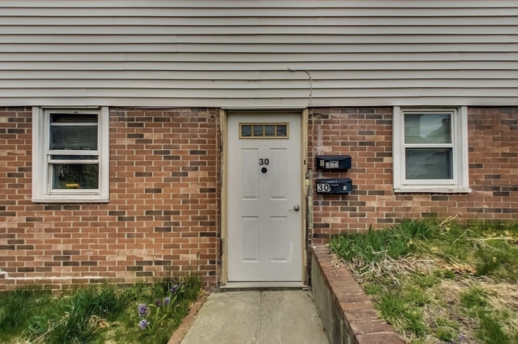 2 bed, 1 bath apartment for rent at 30 Hillside Ave Unit 1, Malden — photo 18 of 18