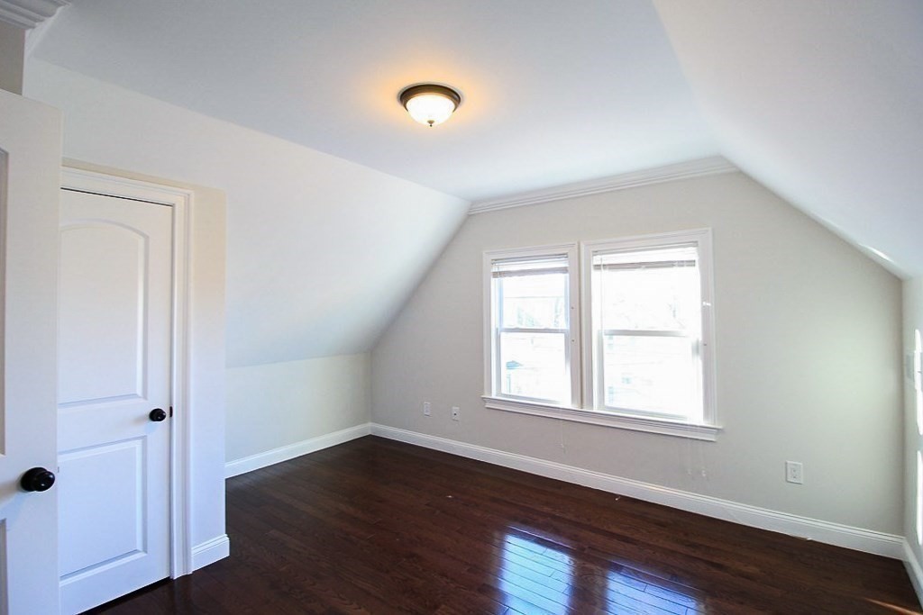 5 bed, 3 bath apartment for rent at 30 Holton St Unit 30, Allston — photo 4 of 10