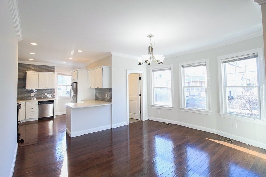 5 bed, 3 bath apartment for rent at 30 Holton St Unit 30, Allston — photo 1 of 10