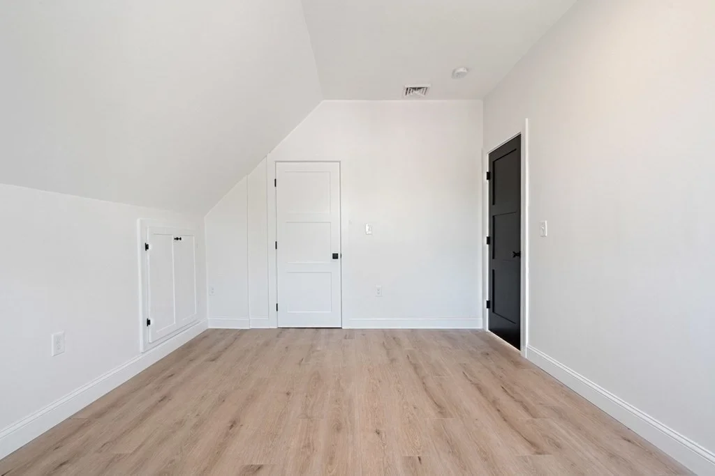 3 bed, 2 bath apartment for rent at 30 Howland Unit 3, Roxbury — photo 25 of 33