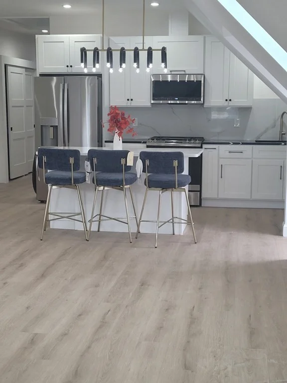 3 bed, 2 bath apartment for rent at 30 Howland Unit 3, Roxbury — photo 3 of 33
