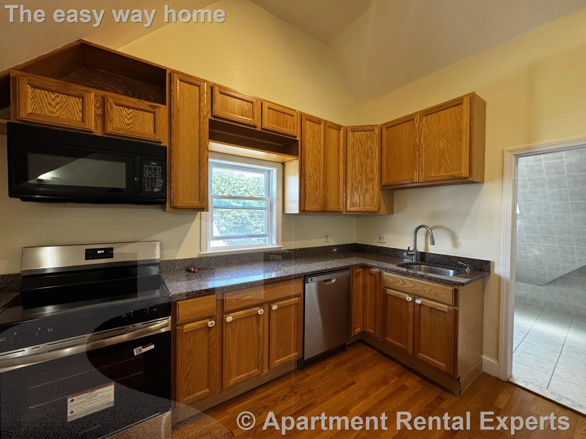 2 bed, 1 bath apartment for rent at 30 Hume Ave Unit 3, Tufts — photo 1 of 10