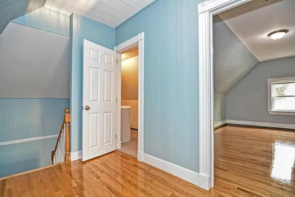 5 bed, 2 bath apartment for rent at 30 Humphreys Pl Unit 2, Dorchester — photo 8 of 10