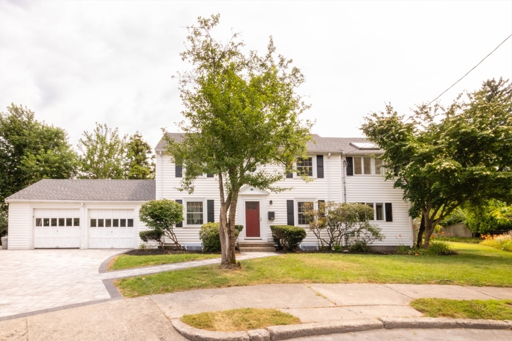 4 bed, 2 bath apartment for rent at 30 Ithaca Circle, Newton Lower Falls — photo 1 of 20