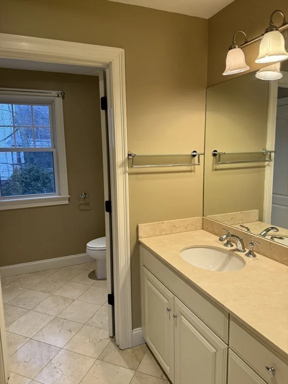 3 bed, 2 bath apartment for rent at 30 Johnson St Unit 1, Worcester — photo 21 of 24