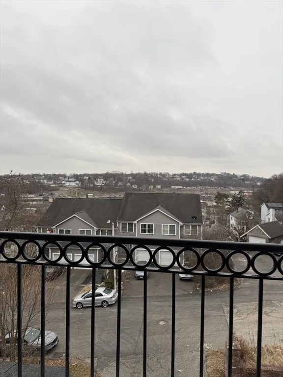 3 bed, 2 bath apartment for rent at 30 Johnson St Unit 1, Worcester — photo 23 of 24