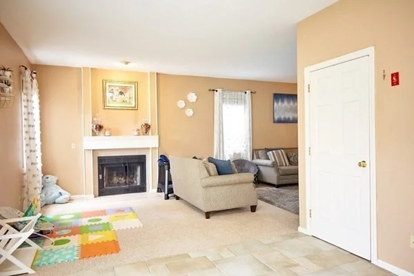 3 bed, 2 bath apartment for rent at 30 Juniper Wood Dr, Haverhill — photo 6 of 32