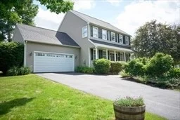 3 bed, 2 bath apartment for rent at 30 Juniper Wood Dr, Haverhill — photo 2 of 32