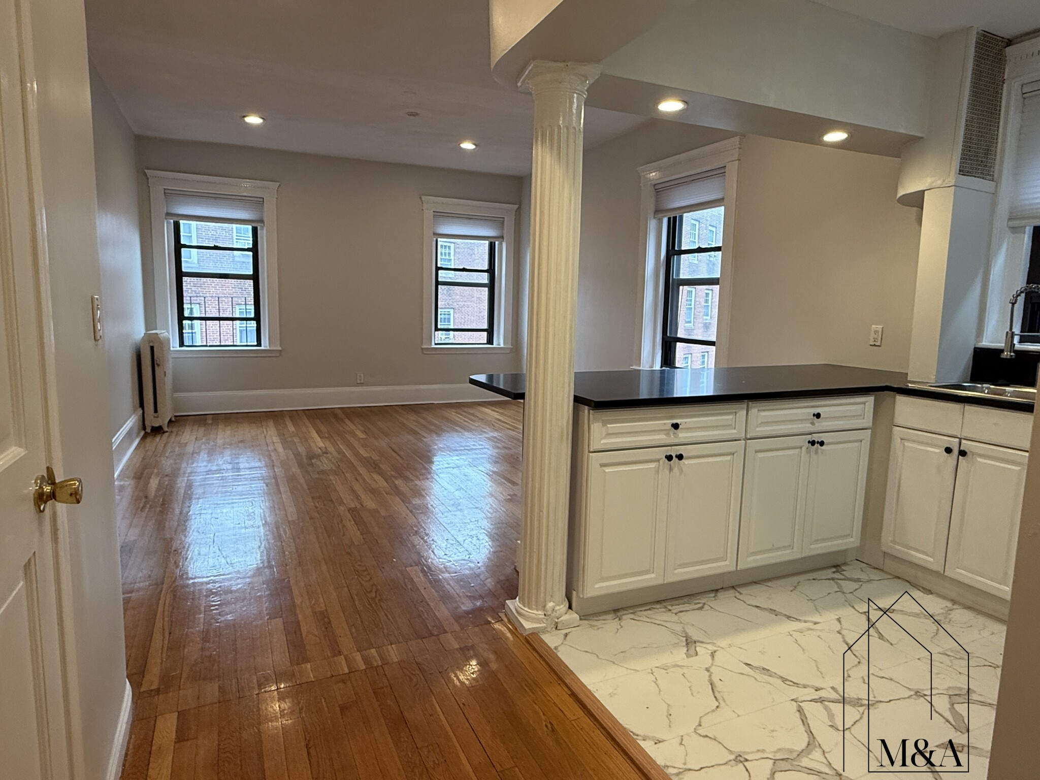 1 bed, 1 bath apartment for rent at 30 Kilsyth Rd Unit 22, Salisbury Road - Corey Farm — photo 2 of 11