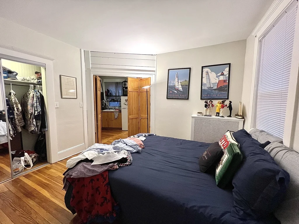 Studio bed, 1 bath apartment for rent at 30 Kinross Rd Unit 4, Brighton — photo 4 of 10