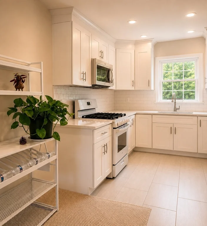 3 bed, 2 bath apartment for rent at 30 Lake Shore Ct Unit 1, Brighton