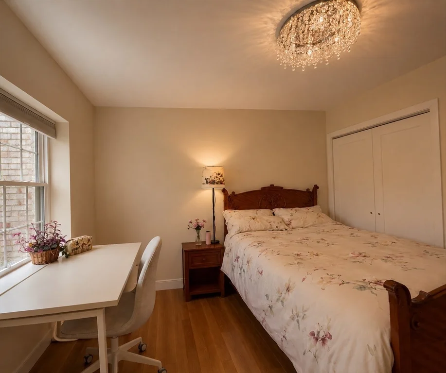 3 bed, 2 bath apartment for rent at 30 Lake Shore Ct Unit 1, Brighton — photo 8 of 15