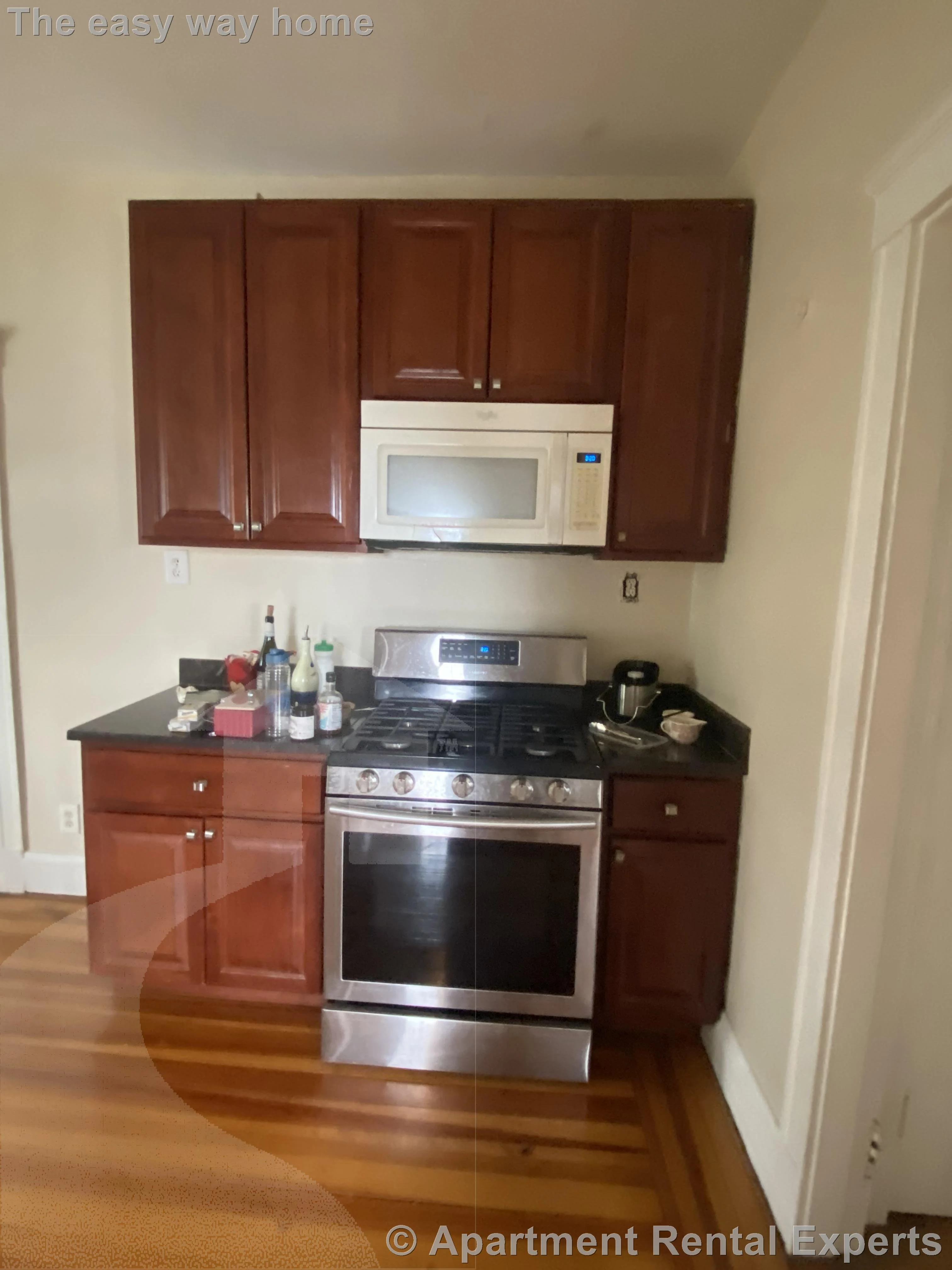 3 bed, 1 bath apartment for rent at 30 Lawrence Unit 2, Everett — photo 5 of 17
