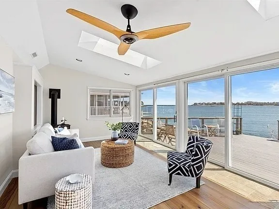 4 bed, 2 bath apartment for rent at 30 Lighthouse Unit 30, Scituate Harbor — photo 5 of 18