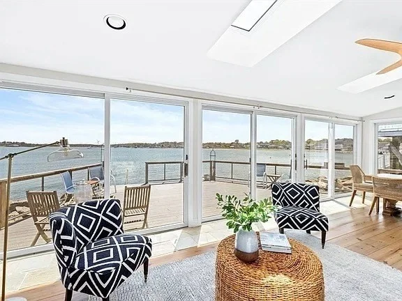 4 bed, 2 bath apartment for rent at 30 Lighthouse Unit 30, Scituate Harbor — photo 4 of 18