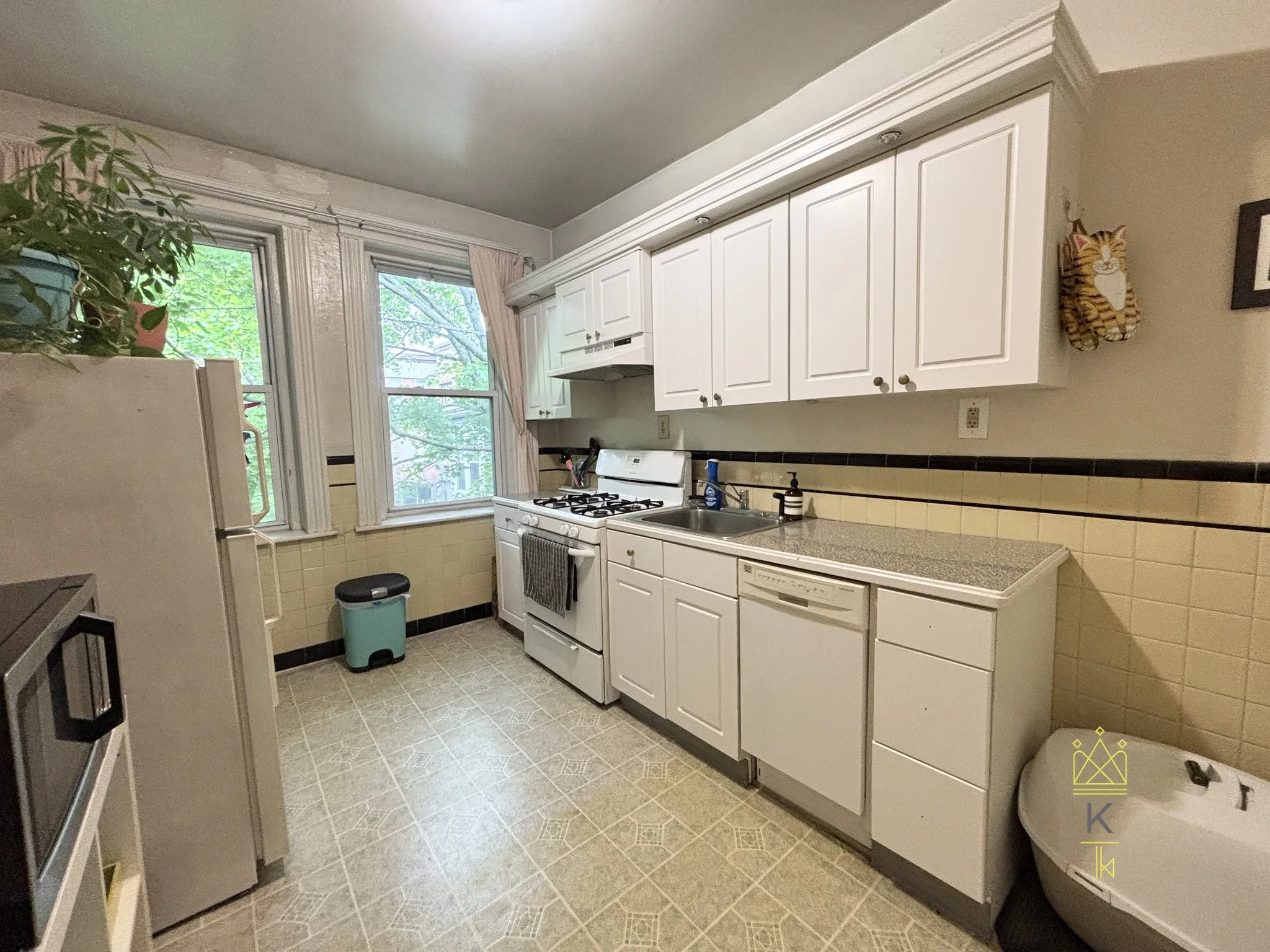 1 bed, 1 bath apartment for rent at 30 Littell Rd Unit 6, Coolidge Corner — photo 5 of 12