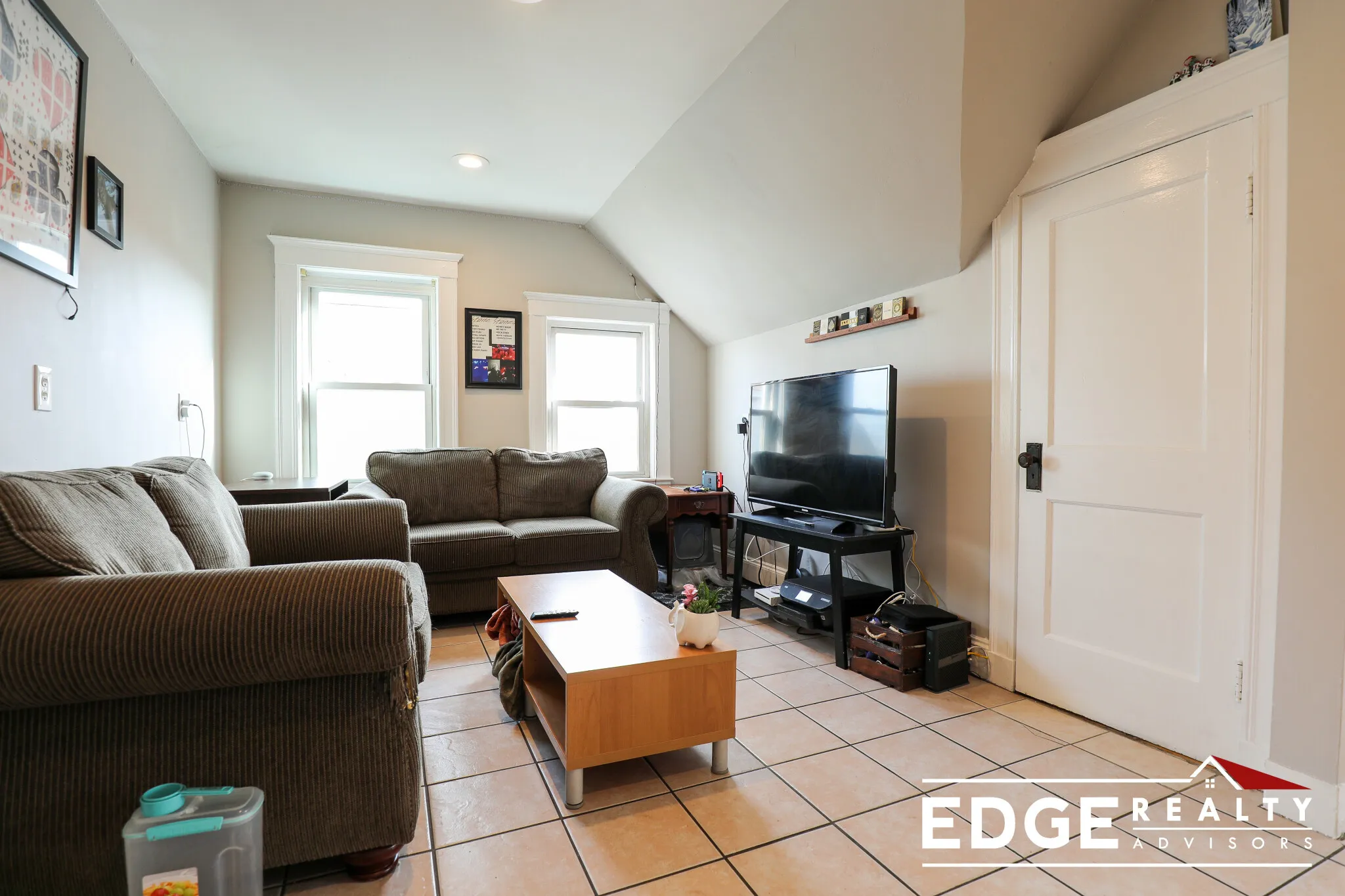 2 bed, 1 bath apartment for rent at 30 Long Ave Unit 3, Brighton — photo 2 of 11