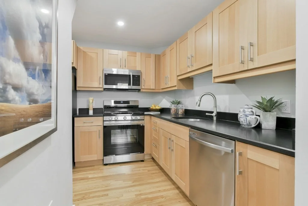 2 bed, 1 bath apartment for rent at 30 Lowell Sreet Unit 30, Harvard Square — photo 6 of 12