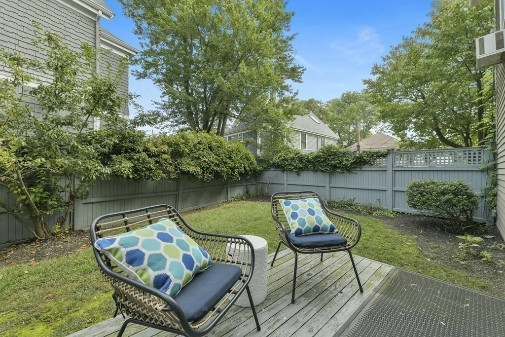 2 bed, 1 bath apartment for rent at 30 Lowell Sreet Unit 30, Harvard Square — photo 11 of 12