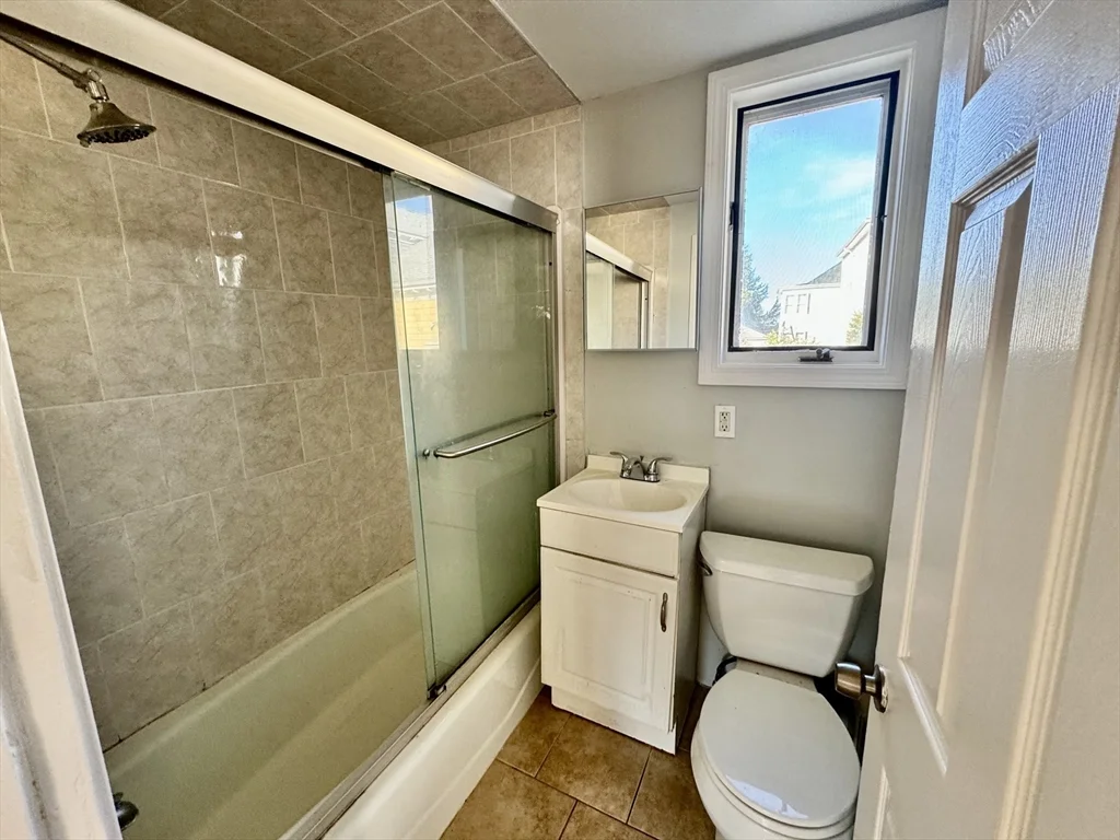 1 bed, 1 bath apartment for rent at 30 Lucas St, South End — photo 12 of 14