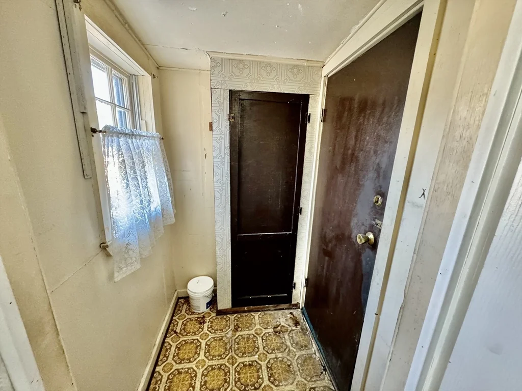 1 bed, 1 bath apartment for rent at 30 Lucas St, South End — photo 14 of 14