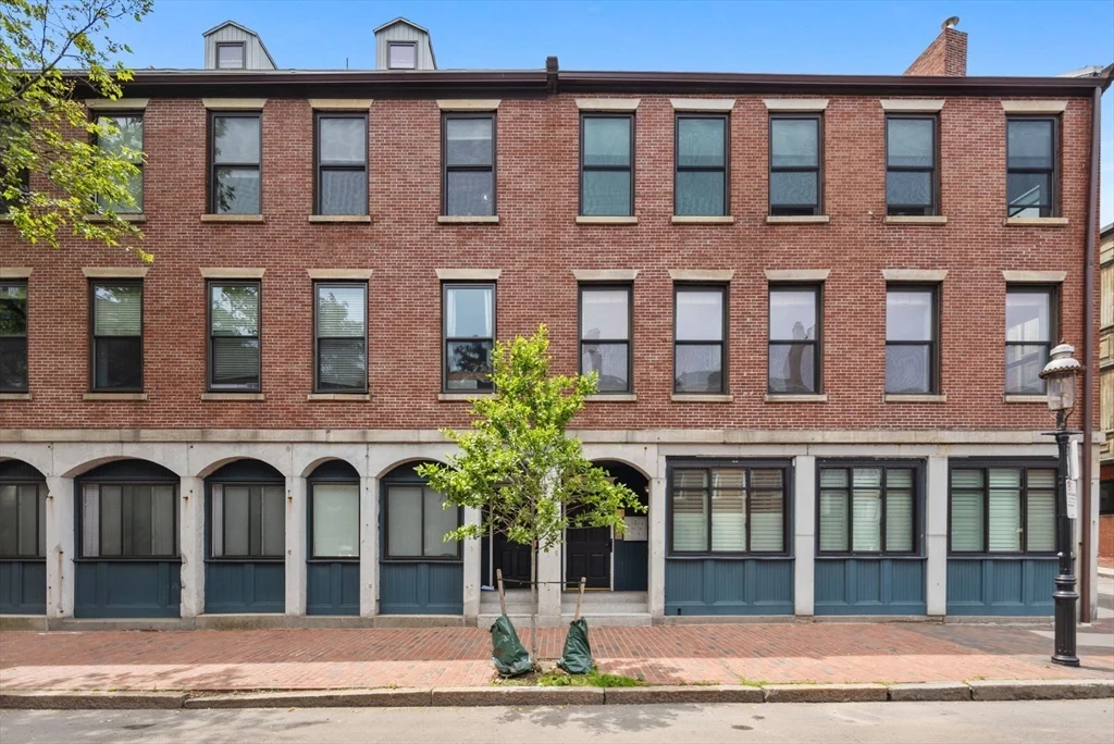 2 bed, 1 bath apartment for rent at 30 Main St Unit 12, Charlestown — photo 17 of 19