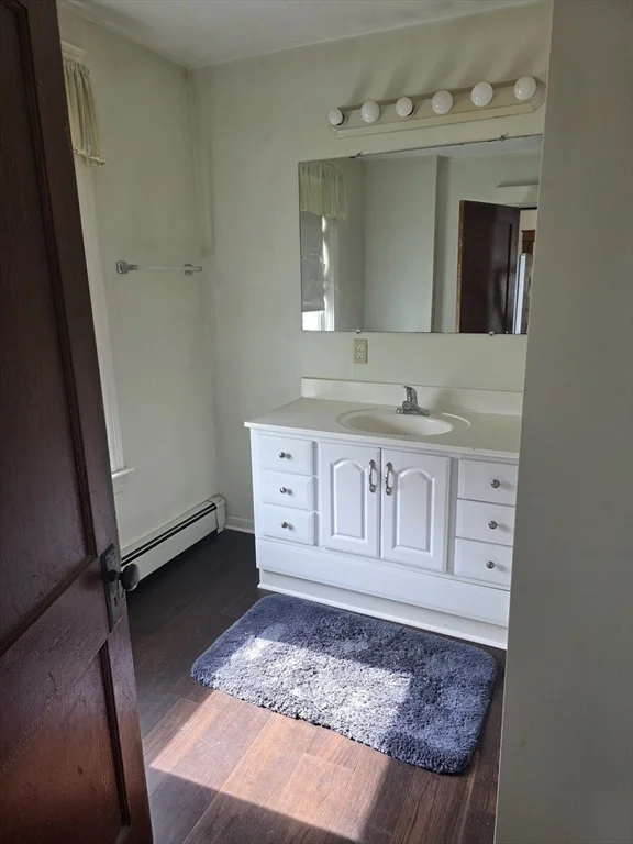 3 bed, 1 bath apartment for rent at 30 Main St Unit 2nd floor, Grafton — photo 11 of 17