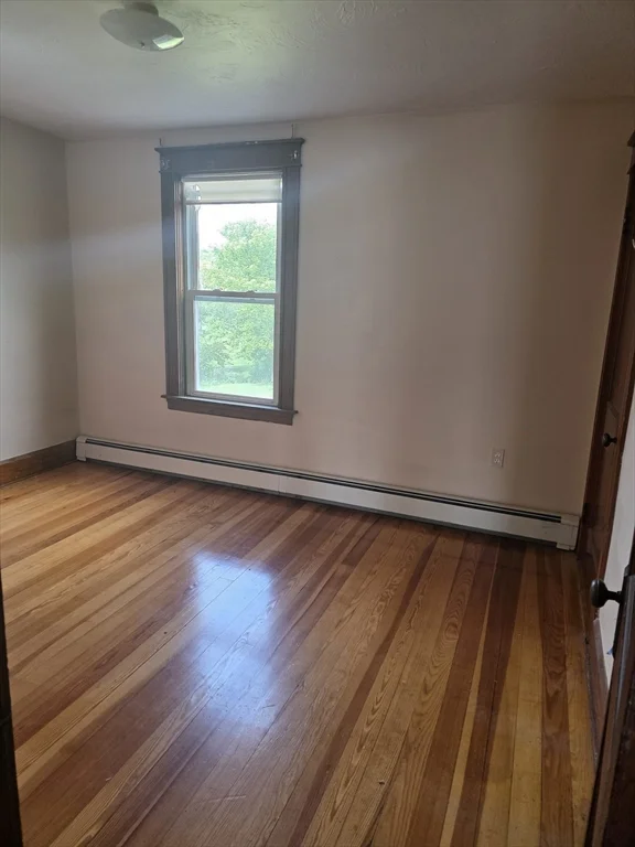 3 bed, 1 bath apartment for rent at 30 Main St Unit 2nd floor, Grafton — photo 15 of 17