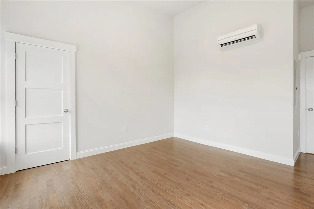 2 bed, 2 bath apartment for rent at 30 Main St Unit 4, Tufts University — photo 14 of 29