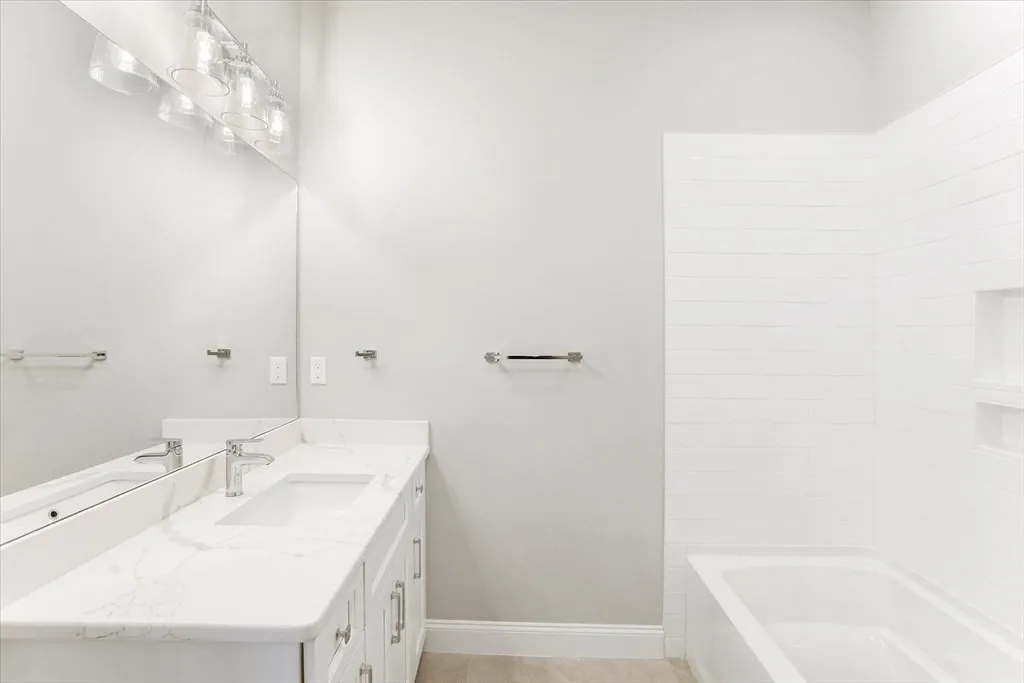 2 bed, 2 bath apartment for rent at 30 Main St Unit 4, Tufts University — photo 16 of 29