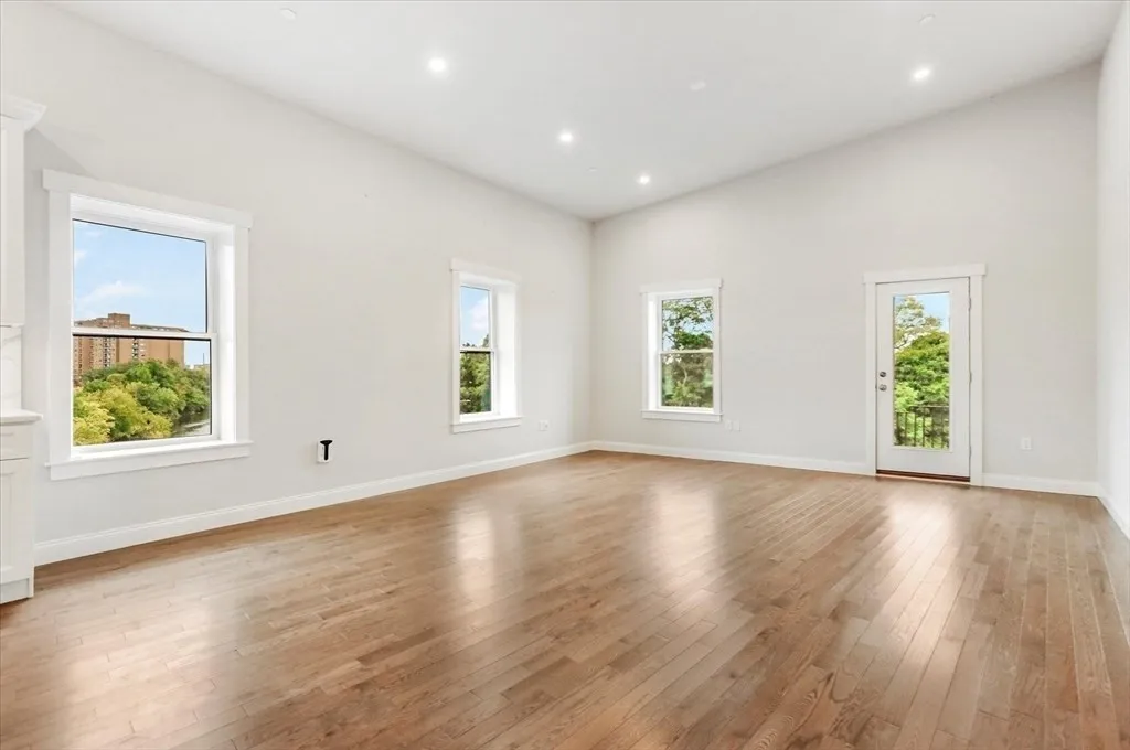2 bed, 2 bath apartment for rent at 30 Main St Unit 4, Tufts University — photo 11 of 29