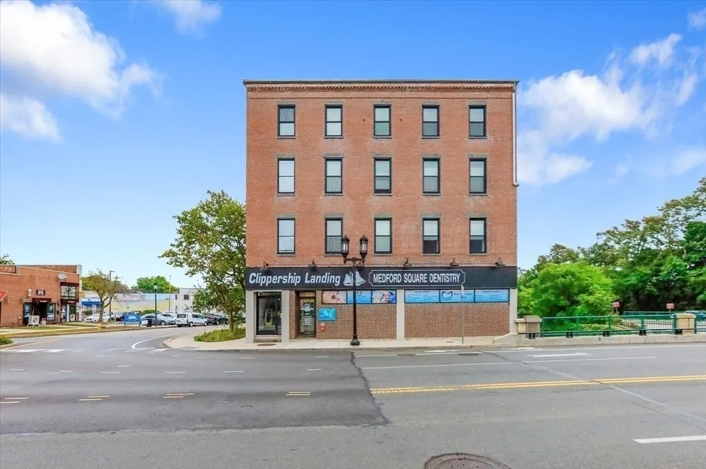 2 bed, 2 bath apartment for rent at 30 Main St Unit 4, Tufts University — photo 25 of 29