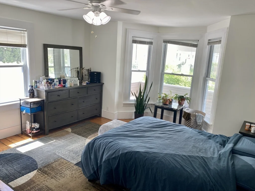 3 bed, 1 bath apartment for rent at 30 Maple Ave Unit 1, North Andover — photo 3 of 16