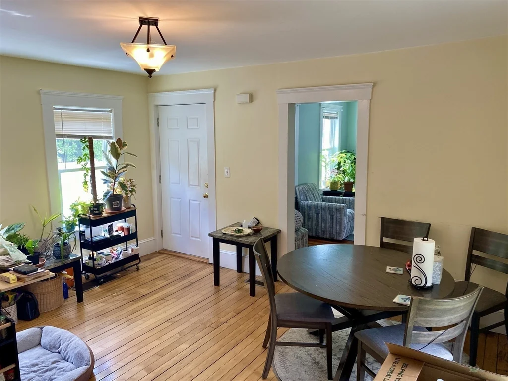 3 bed, 1 bath apartment for rent at 30 Maple Ave Unit 1, North Andover — photo 6 of 16