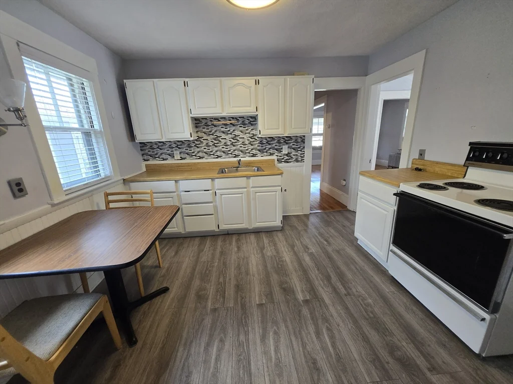 2 bed, 1 bath apartment for rent at 30 Maple Ave Unit 2, Medford — photo 12 of 17