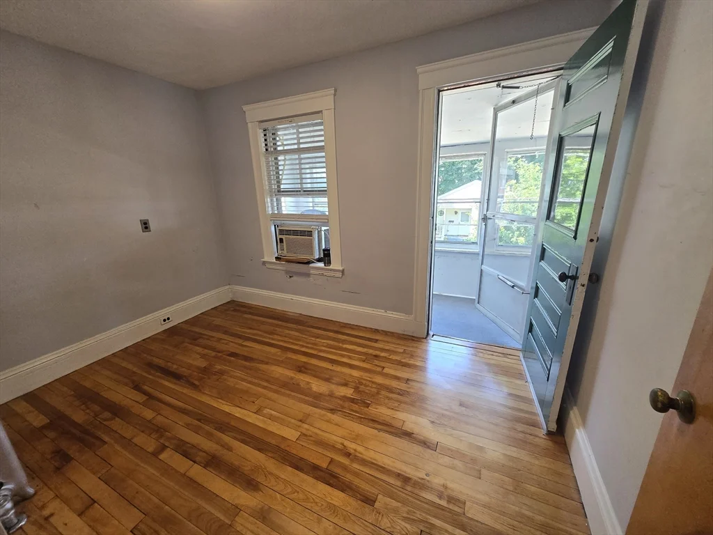2 bed, 1 bath apartment for rent at 30 Maple Ave Unit 2, Medford — photo 8 of 17