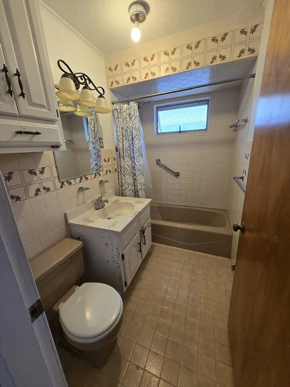 2 bed, 1 bath apartment for rent at 30 Maple Ave Unit 2, Medford — photo 7 of 17