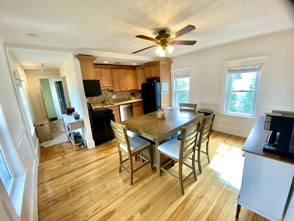 3 bed, 1 bath apartment for rent at 30 Maple Ave Unit 2, North Andover — photo 11 of 18