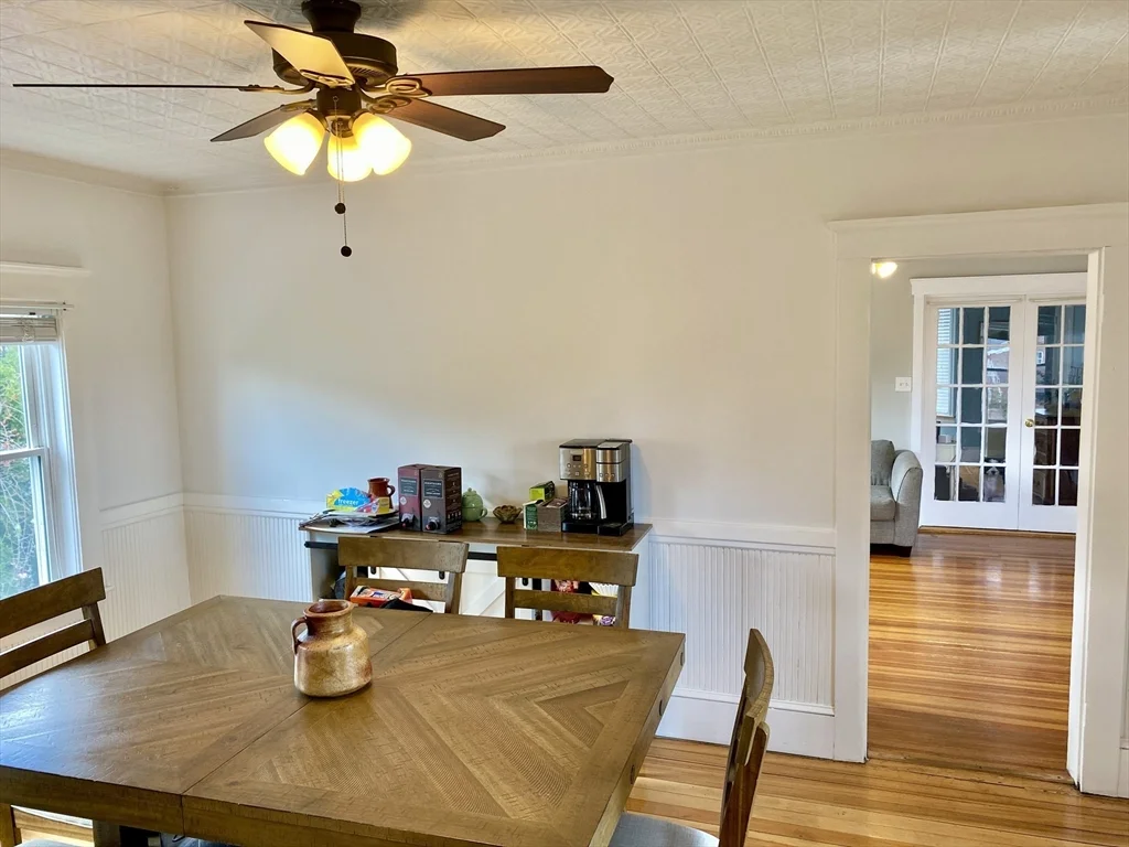3 bed, 1 bath apartment for rent at 30 Maple Ave Unit 2, North Andover — photo 6 of 18