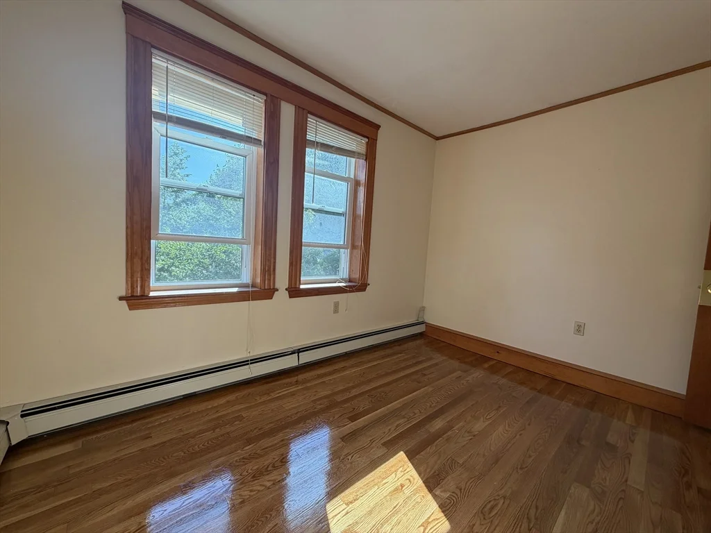 3 bed, 1 bath apartment for rent at 30 Maple St Unit 2, West Roxbury — photo 4 of 17