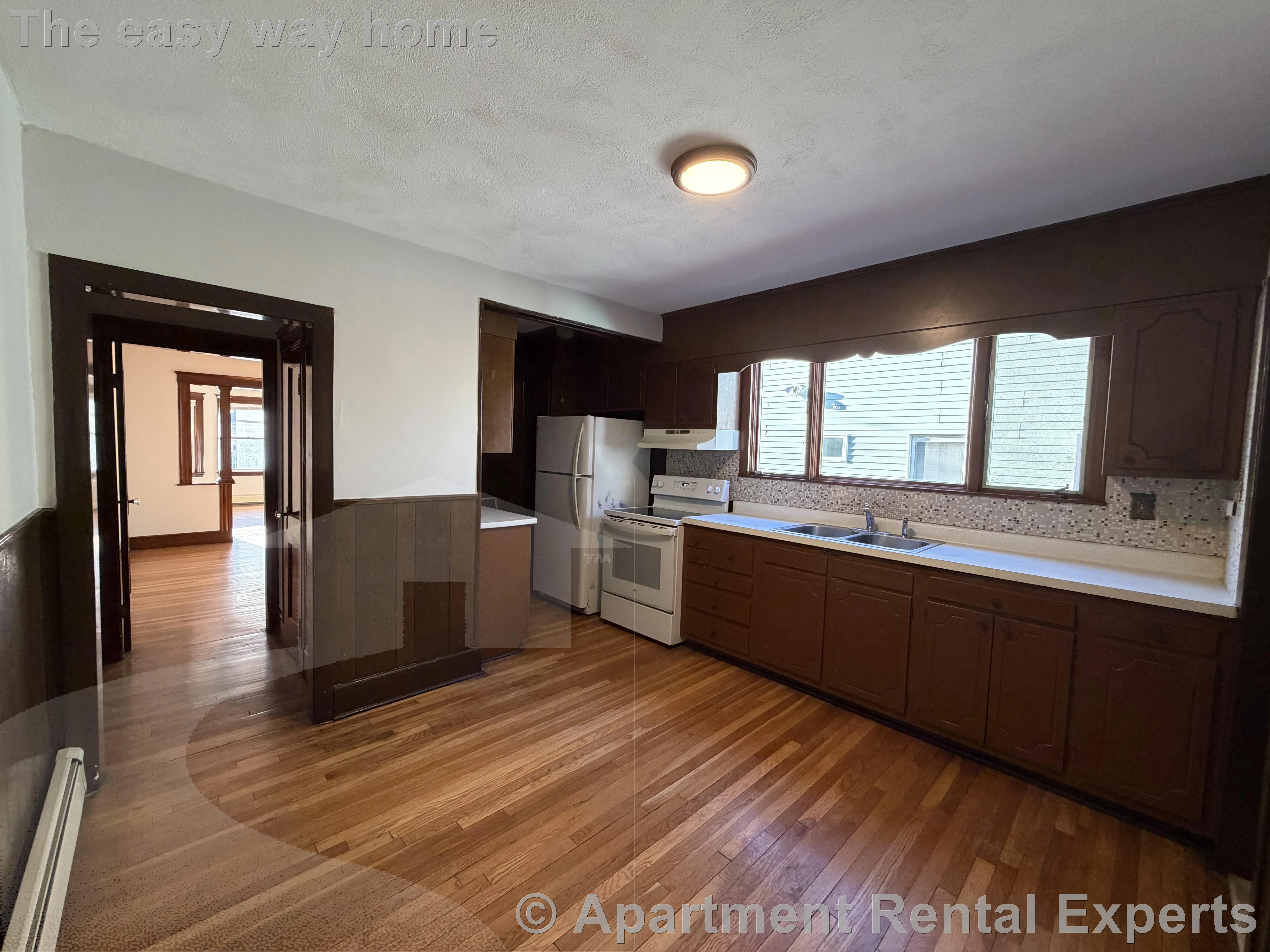 2 bed, 1 bath apartment for rent at 30 Medford St, Magoun Square — photo 2 of 15
