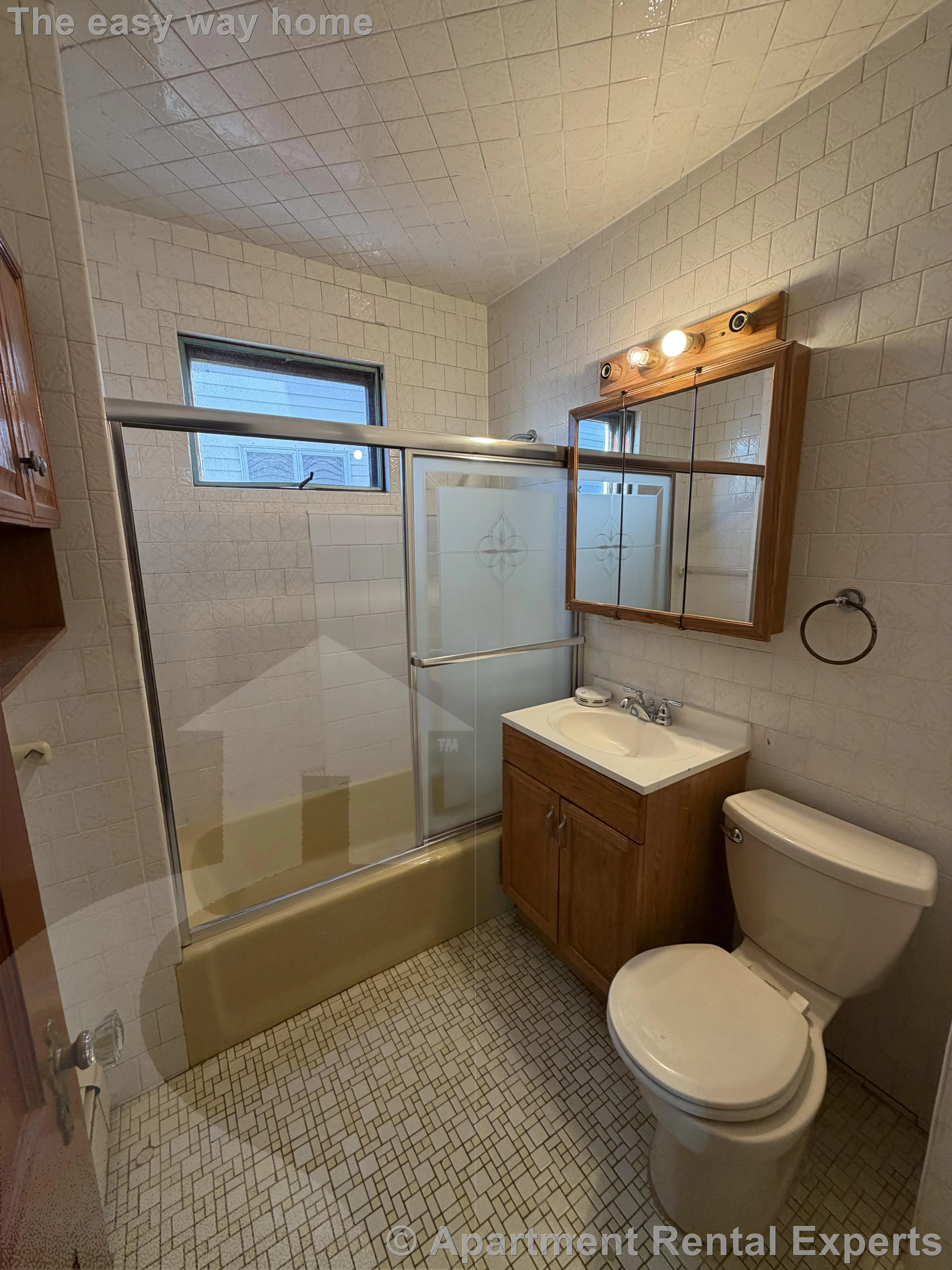 2 bed, 1 bath apartment for rent at 30 Medford St, Magoun Square — photo 9 of 15