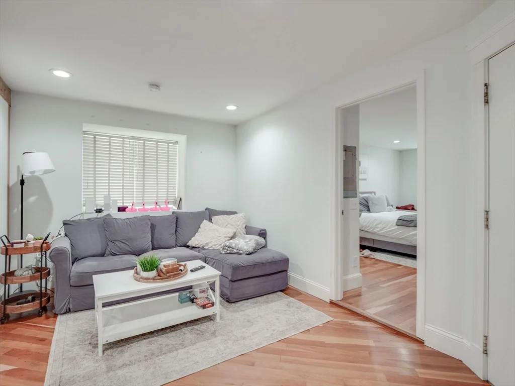 3 bed, 1 bath apartment for rent at 30 Mercer Unit 1, South Boston — photo 4 of 36